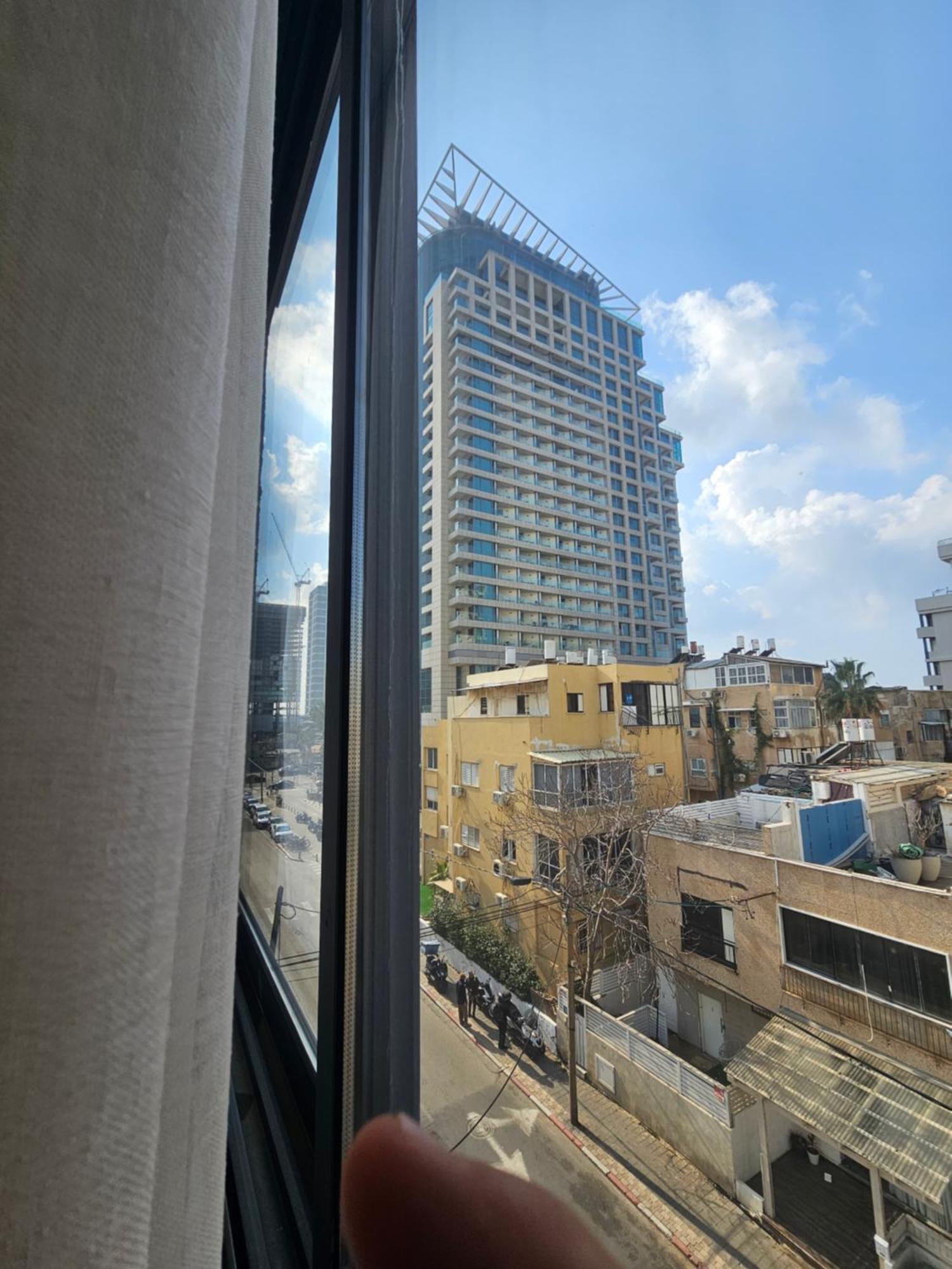 Hayarkon 24 Beach Apartment Tlv Тель-Авив Экстерьер фото